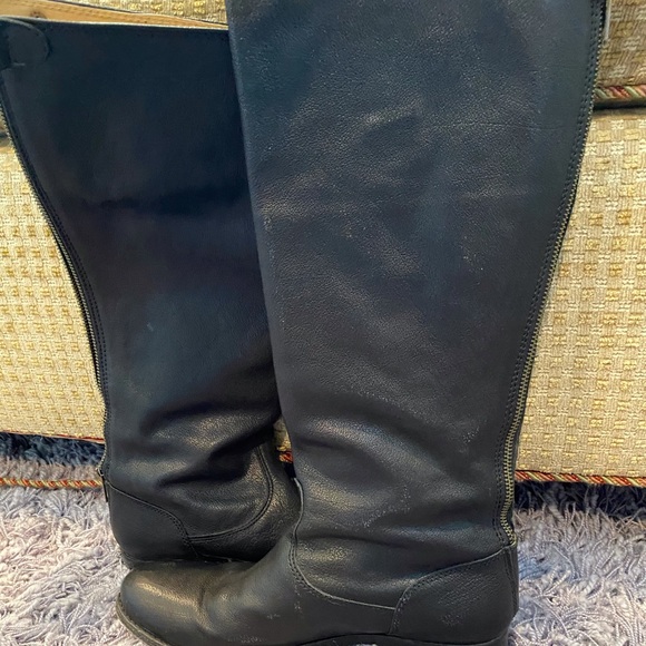 EUC Gently worn Black Frye boots - Picture 4 of 4